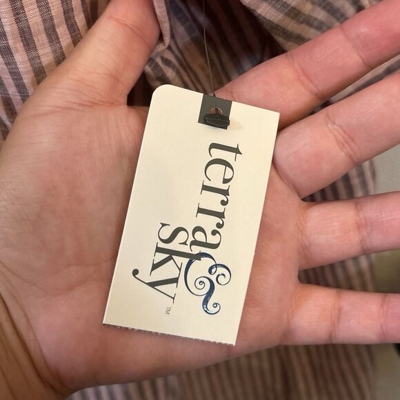 Terra & Sky Plus Size Short Sleeve Ruffle Woven Blouse Dusty Rose 3X (24W-26W) - Picture 6 of 16